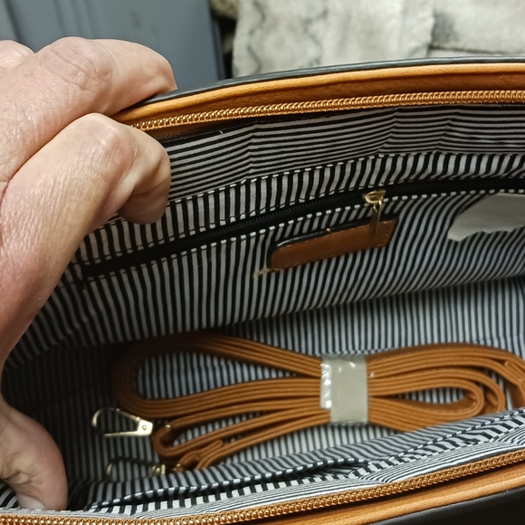 3 piece purse set - Picture 3 of 5